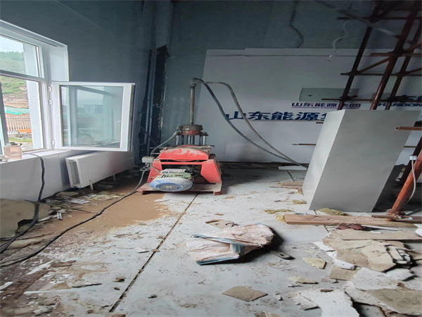 宛城地基基础下沉墙体裂缝加固注浆顶升施工