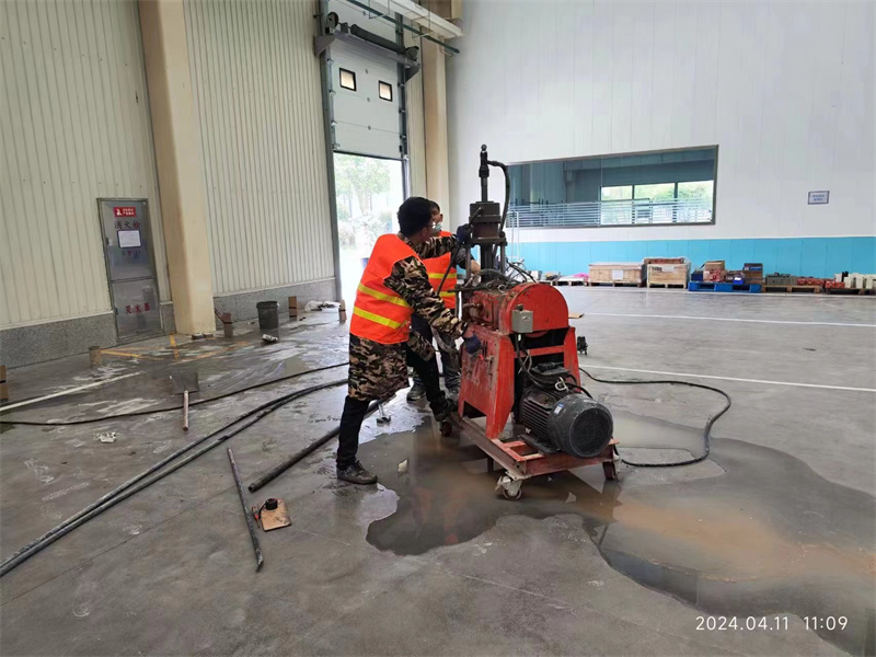 宛城厂房地面下沉塌陷注浆加固施工